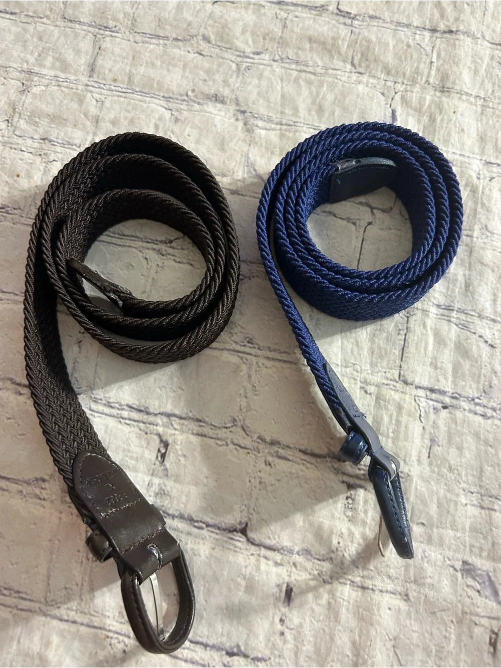 LOT OF (2) WOVEN STRETCH VINTAGE UNISEX BELTS BLUE AND CHOCOLATE BROWN SIZE XL